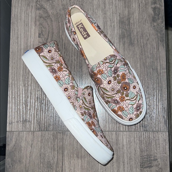 Keds Pink Floral Slip-On Sneakers - Picture 11 of 13